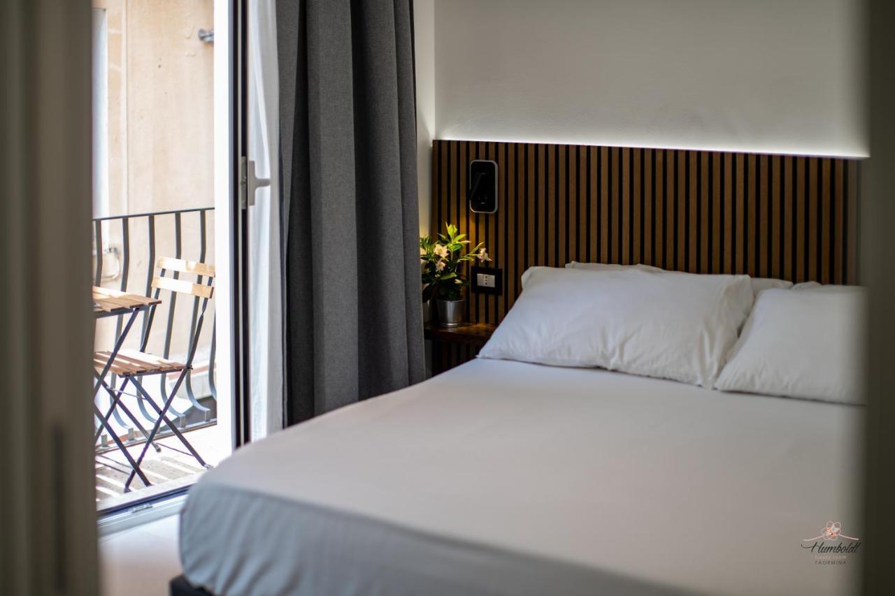 Humboldt Luxury Rooms Taormina Kültér fotó
