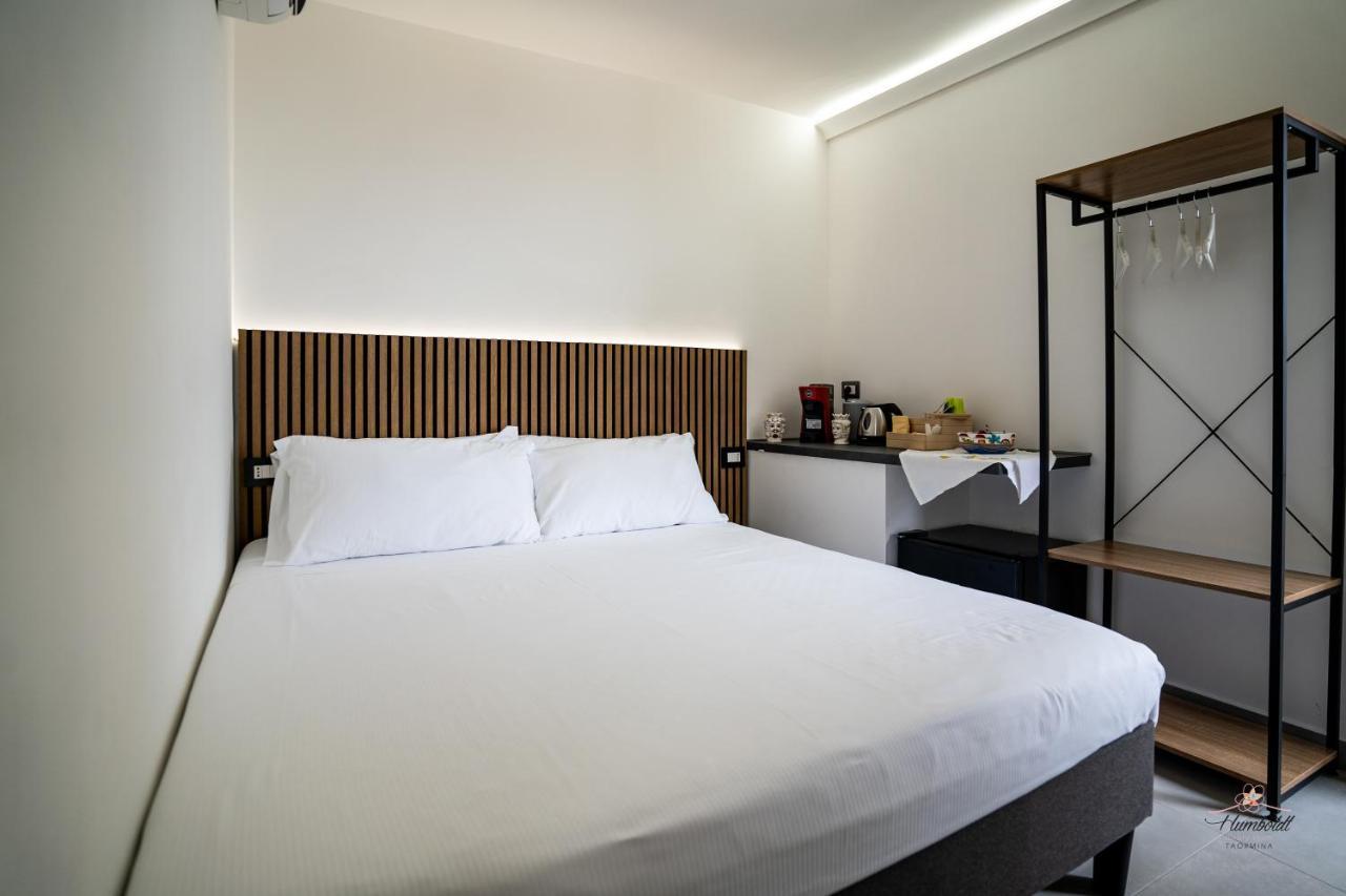 Humboldt Luxury Rooms Taormina Kültér fotó