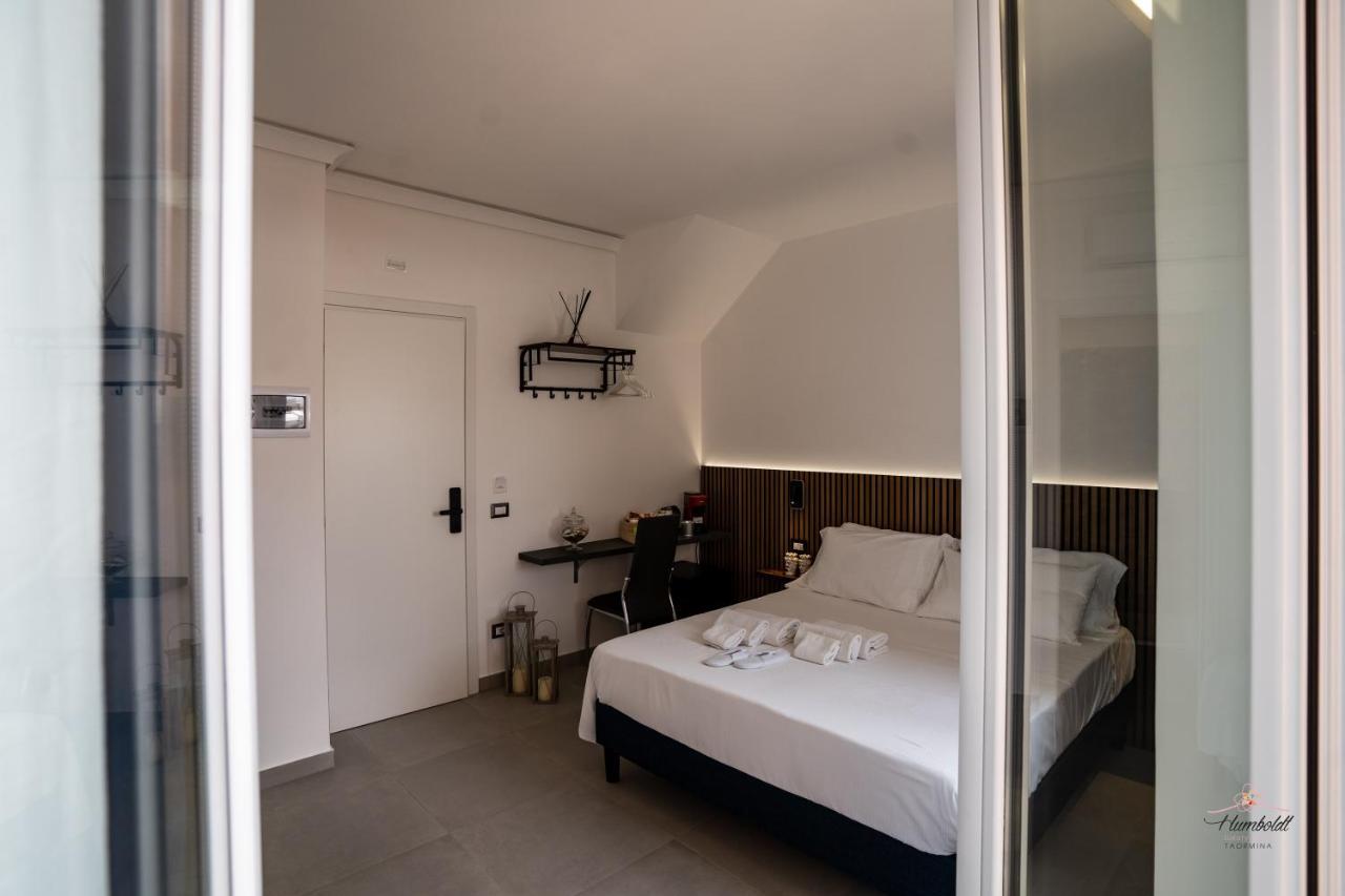 Humboldt Luxury Rooms Taormina Kültér fotó