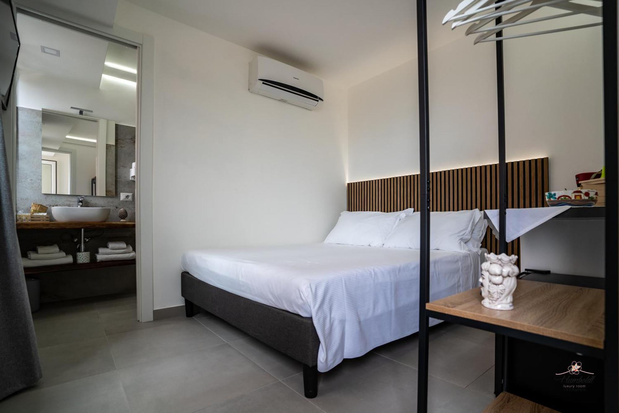 Humboldt Luxury Rooms Taormina Kültér fotó