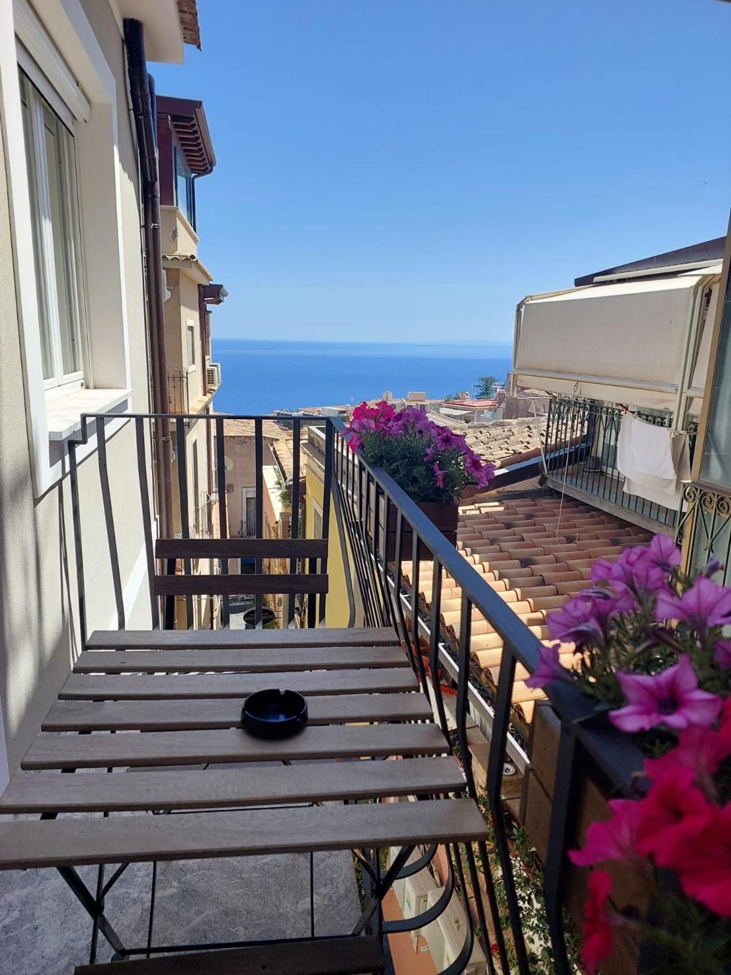 Humboldt Luxury Rooms Taormina Kültér fotó